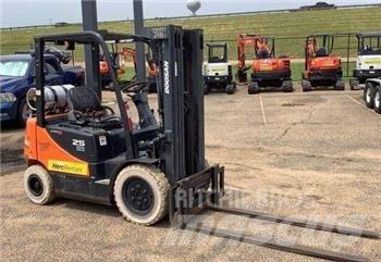 Doosan G25P-5 Вилични кари-повдигачи - други