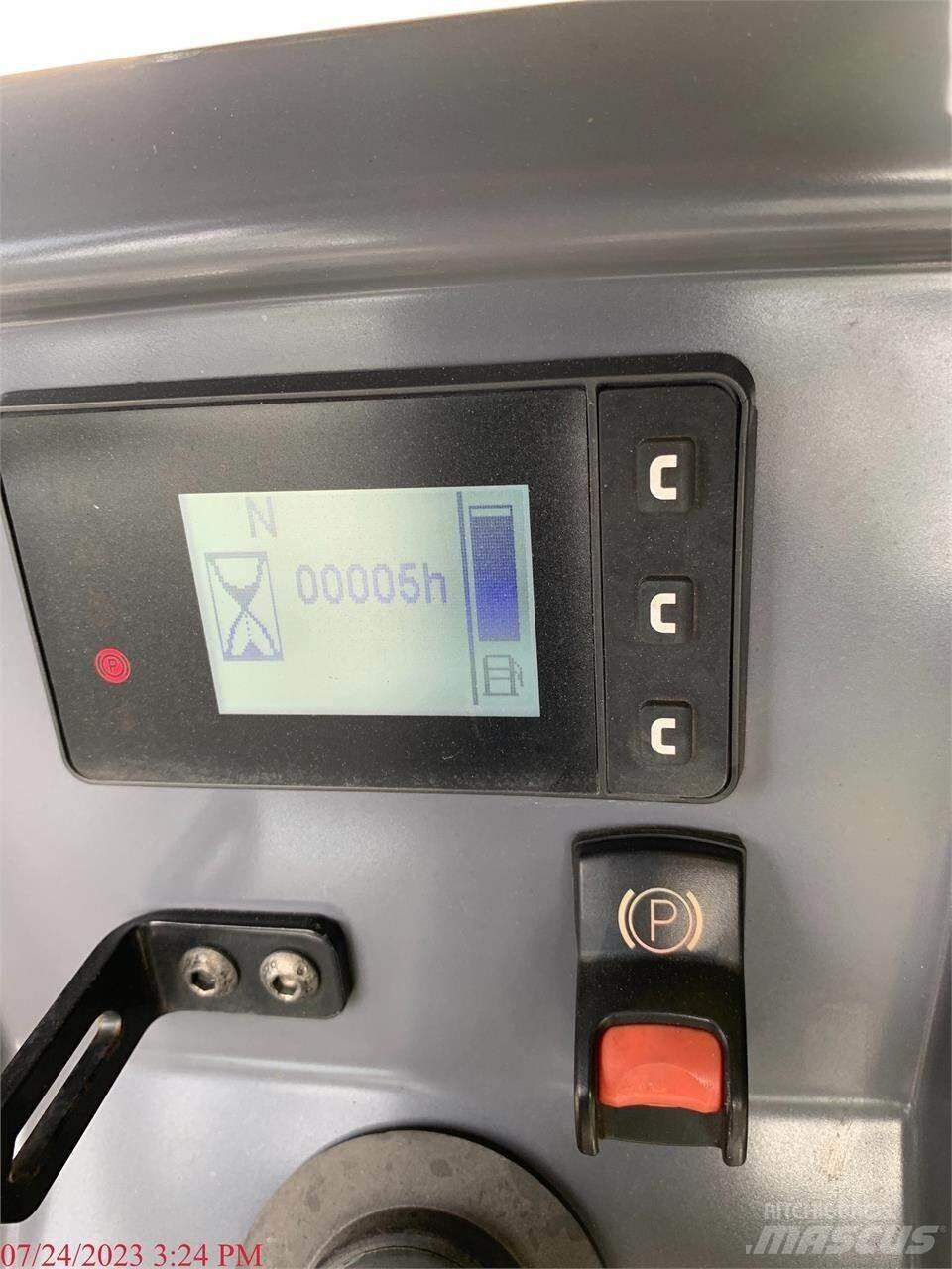 Dynapac CC1200 VI Двойни барабанни ролки
