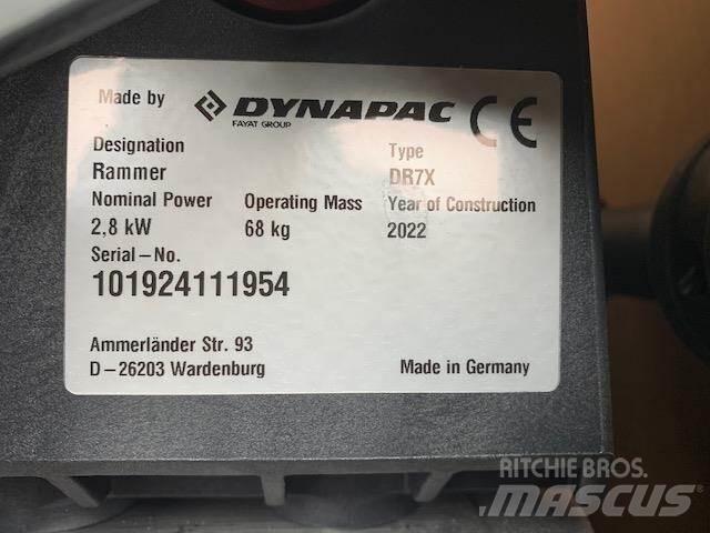 Dynapac DR7X Теглени вибрационни валяци
