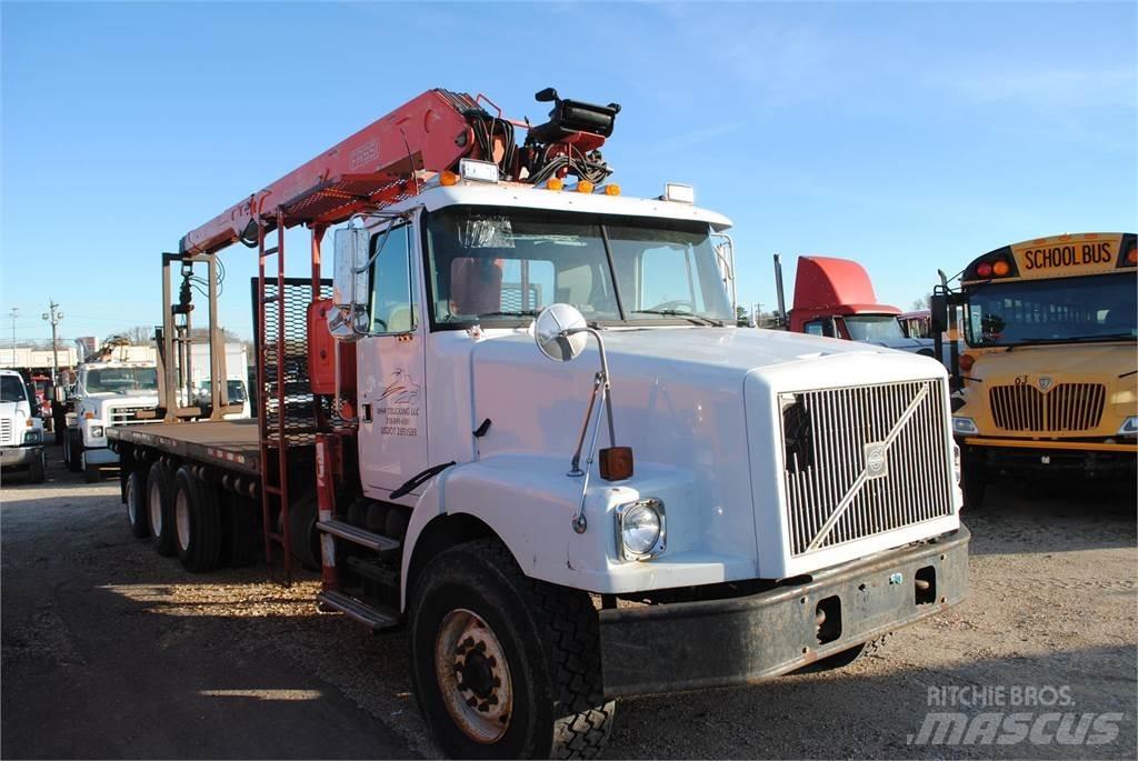 Fassi F230SE Товарачи с наклонена стрела
