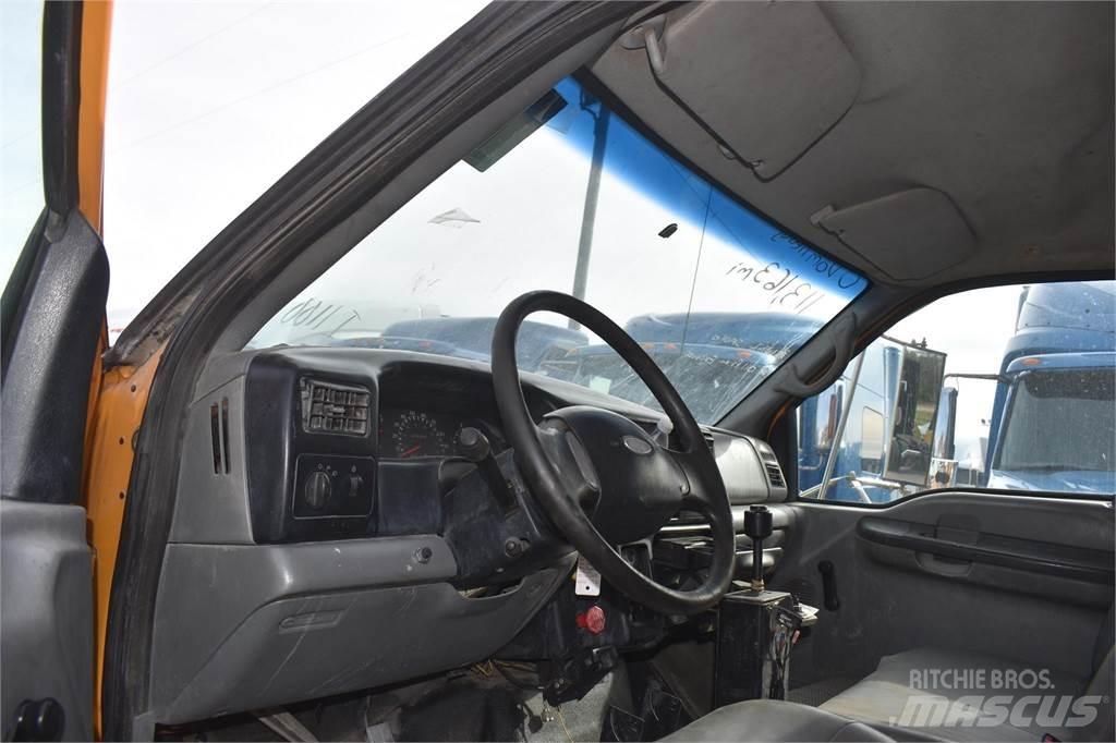 Ford F750 Самосвал