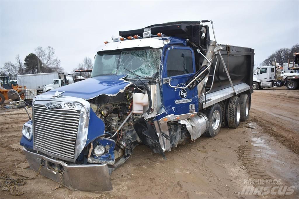 Freightliner 122SD Самосвал