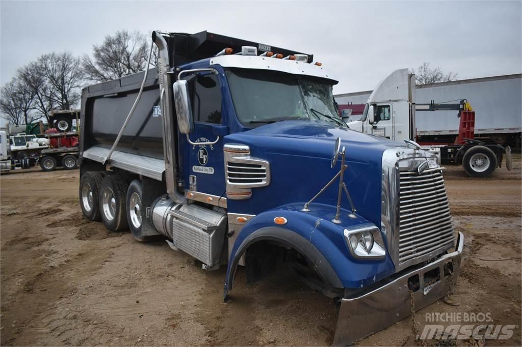 Freightliner 122SD Самосвал
