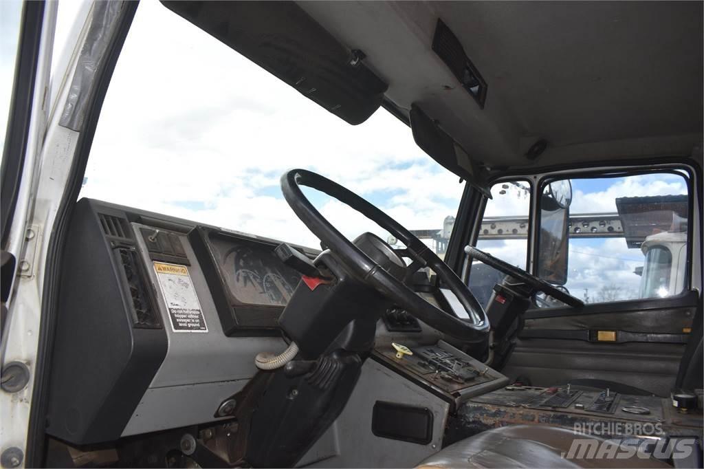 Freightliner FL70 Камиони за почистване