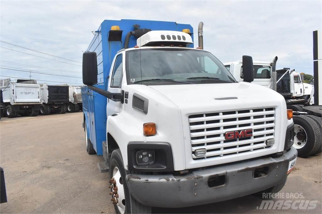 GMC TOPKICK C7500 Общински/универсални превозни средства
