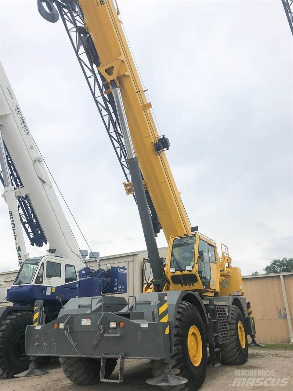 Grove RT890E Кранове за тежък терен