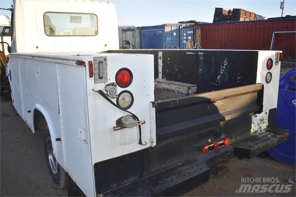 Hino 145 Общински/универсални превозни средства
