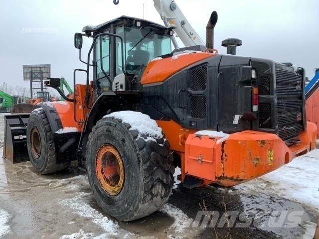 Hitachi ZW250-6 Колесни товарачи