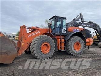 Hitachi ZW370-6 Колесни товарачи