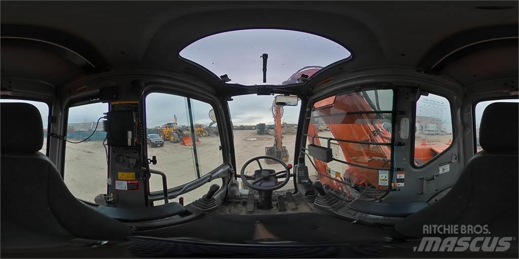 Hitachi ZX210W Колесни екскаватори