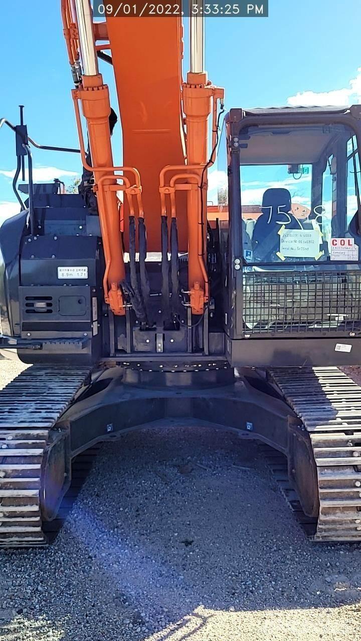 Hitachi ZX225US-6 Верижен екскаватор