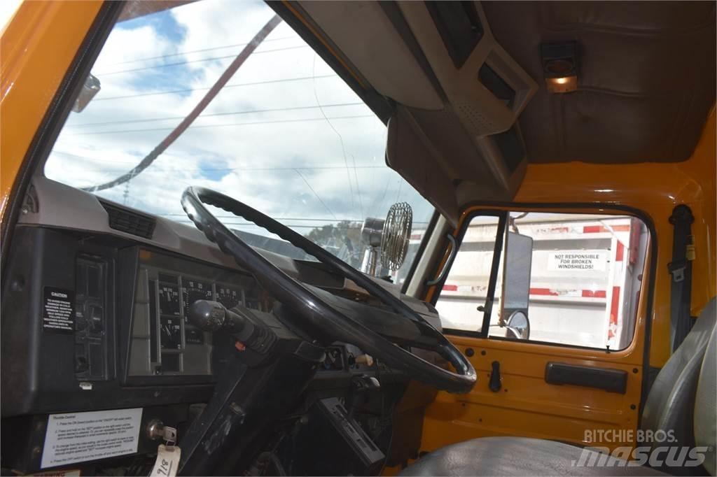 International 2554S Цистерна