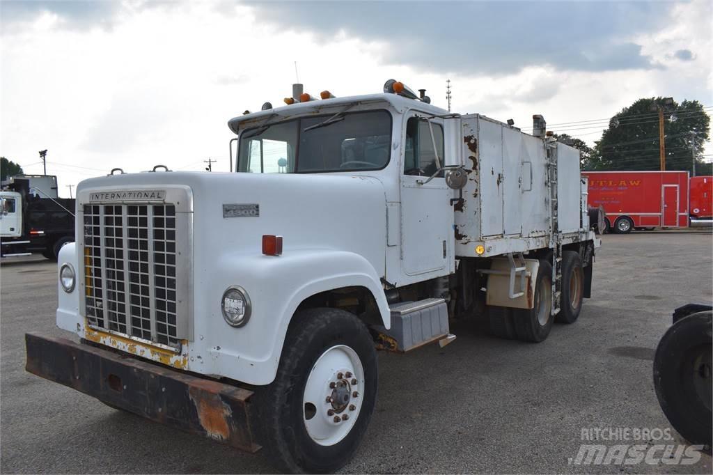 International 4370 Цистерна