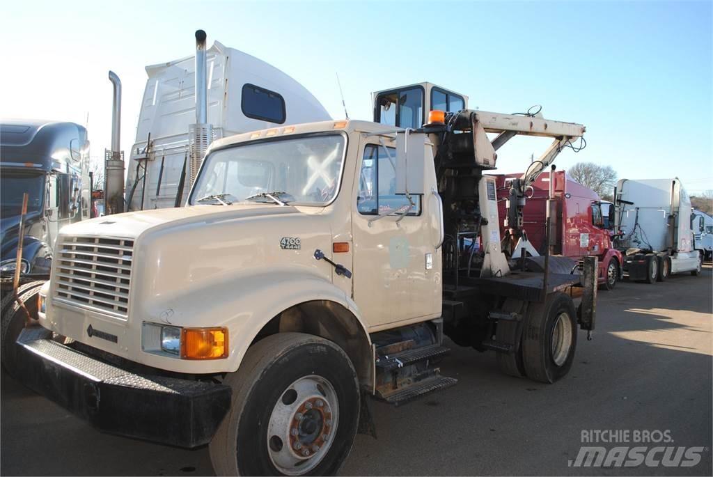 International 4700 Автокранове