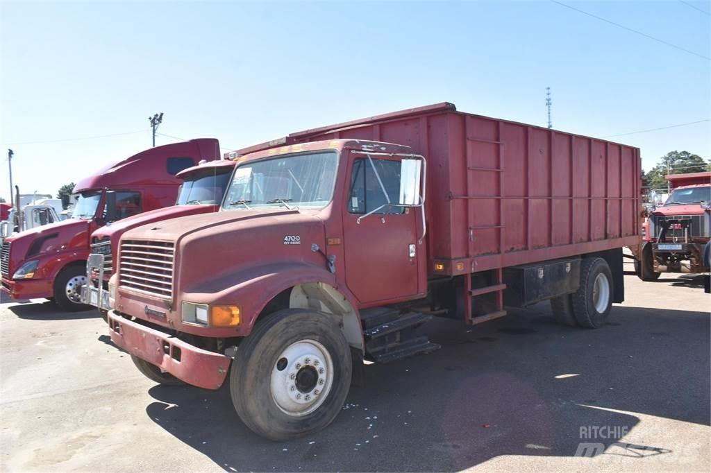 International 4700 Самосвал