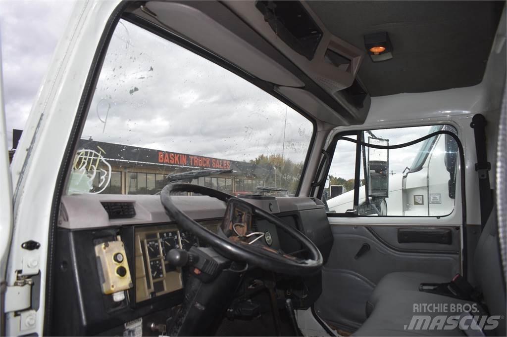 International 4700 Самосвал
