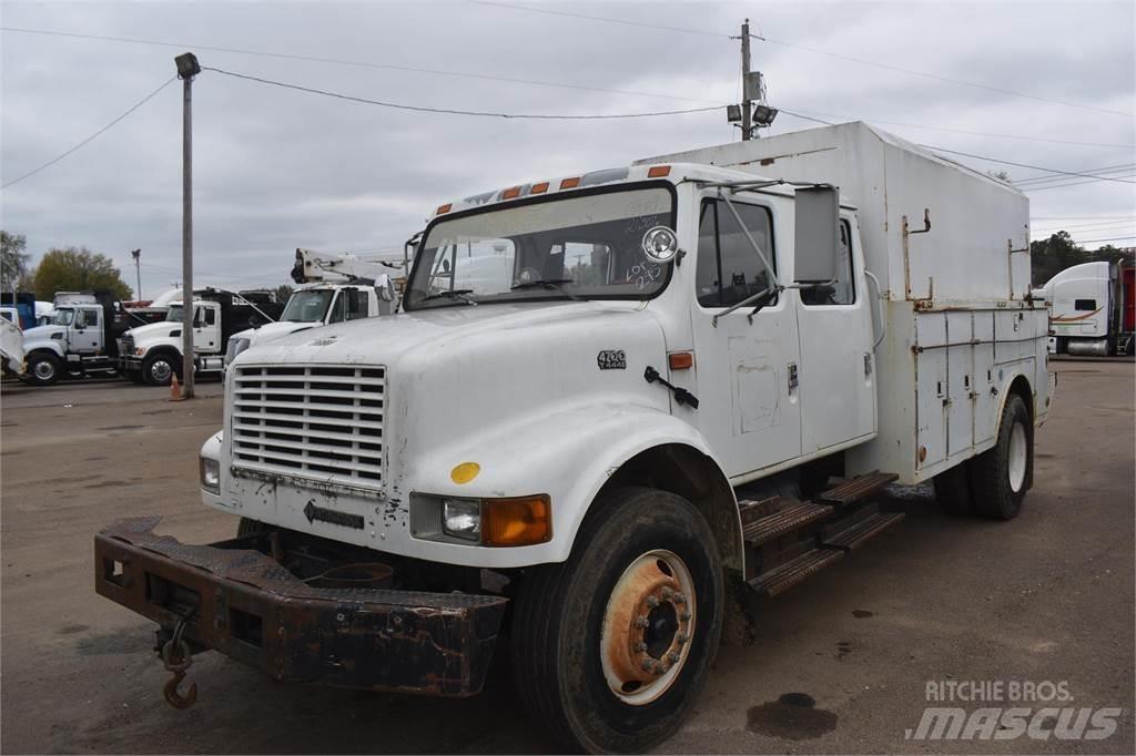 International 4700 Общински/универсални превозни средства
