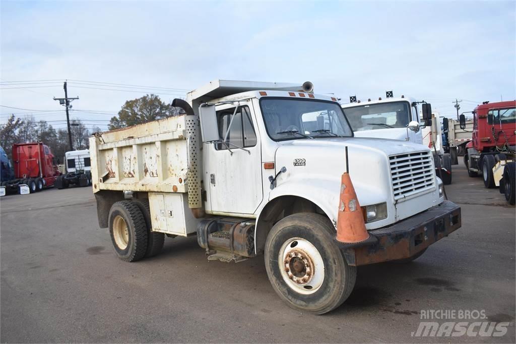 International 4700 Самосвал