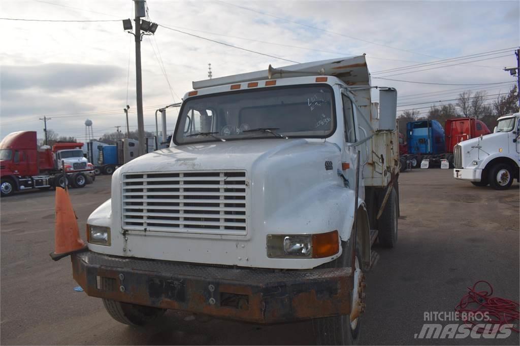 International 4700 Самосвал