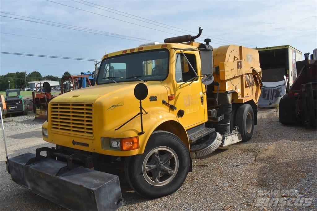 International 4700 Камиони за почистване