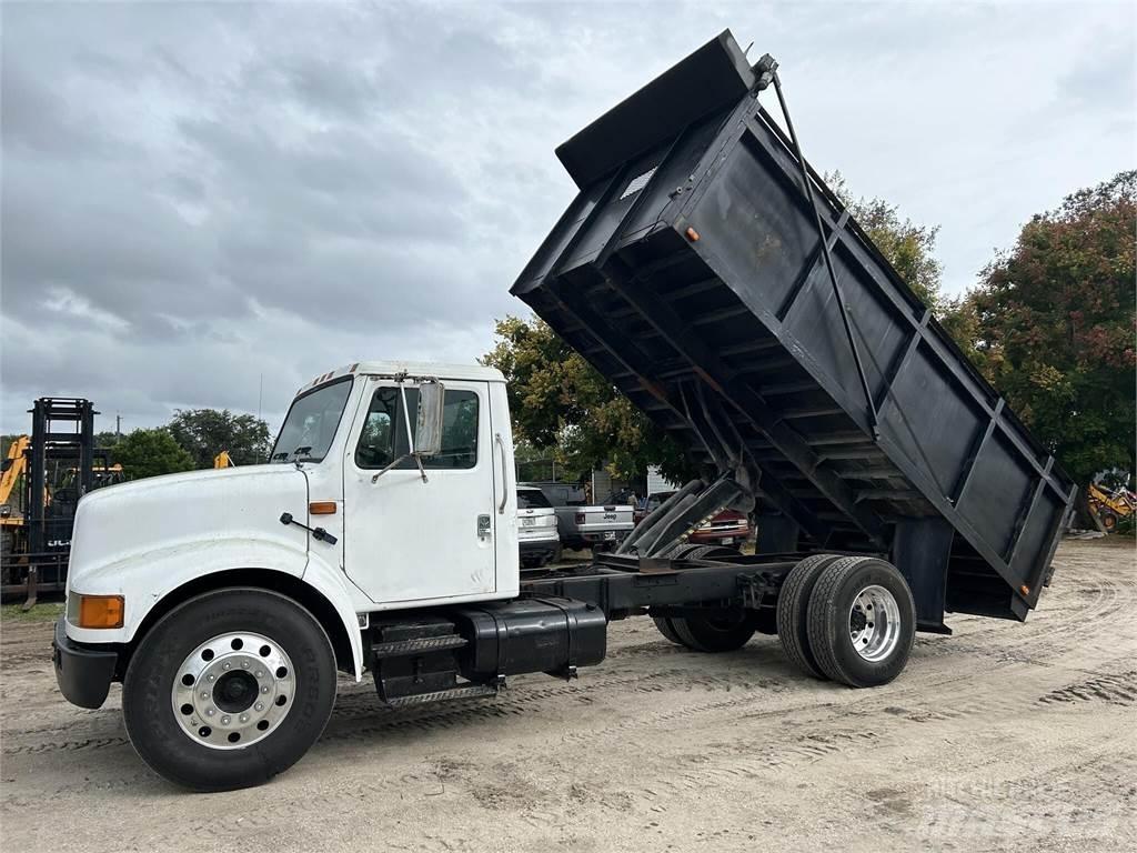 International 4700 Самосвал