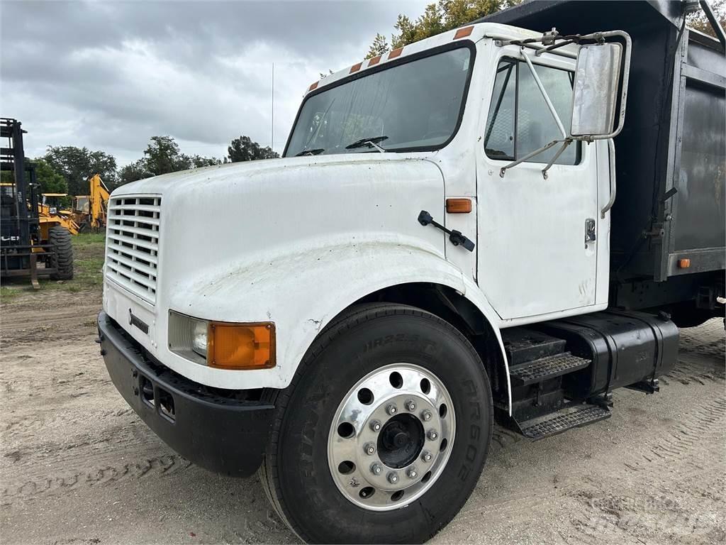 International 4700 Самосвал