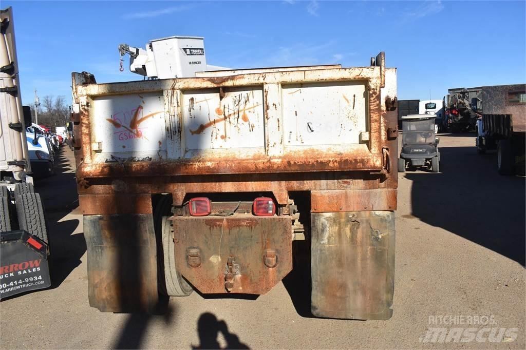International 4700 Самосвал