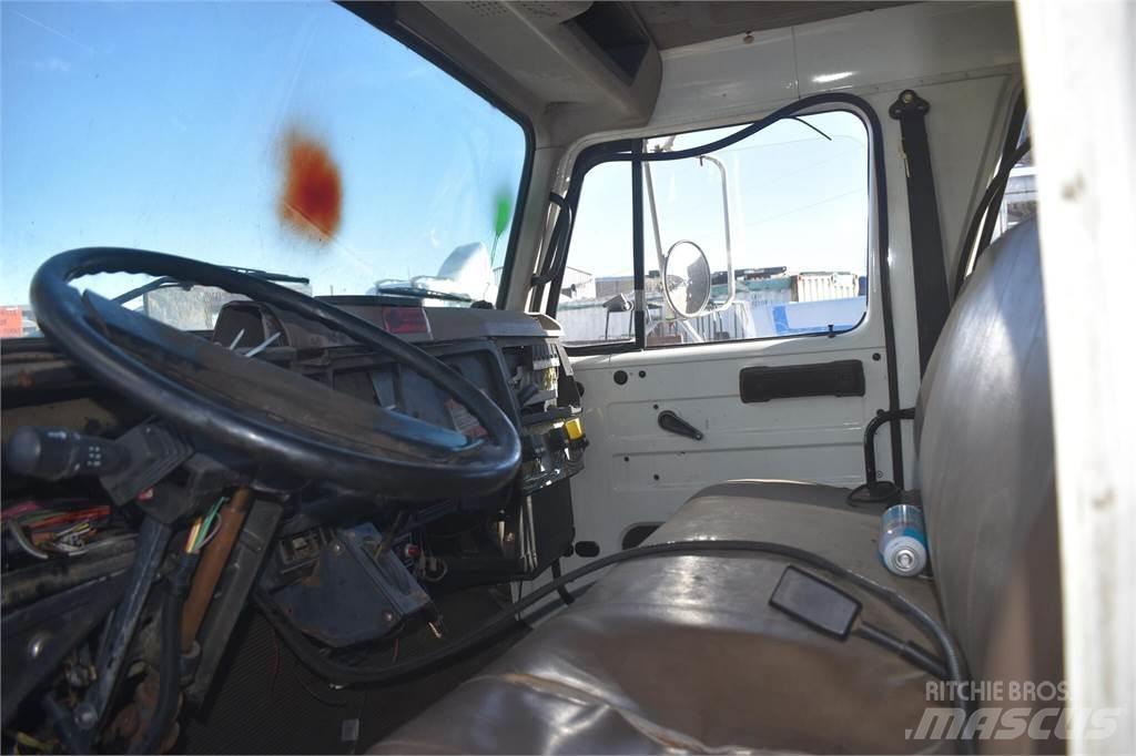 International 4700 Самосвал