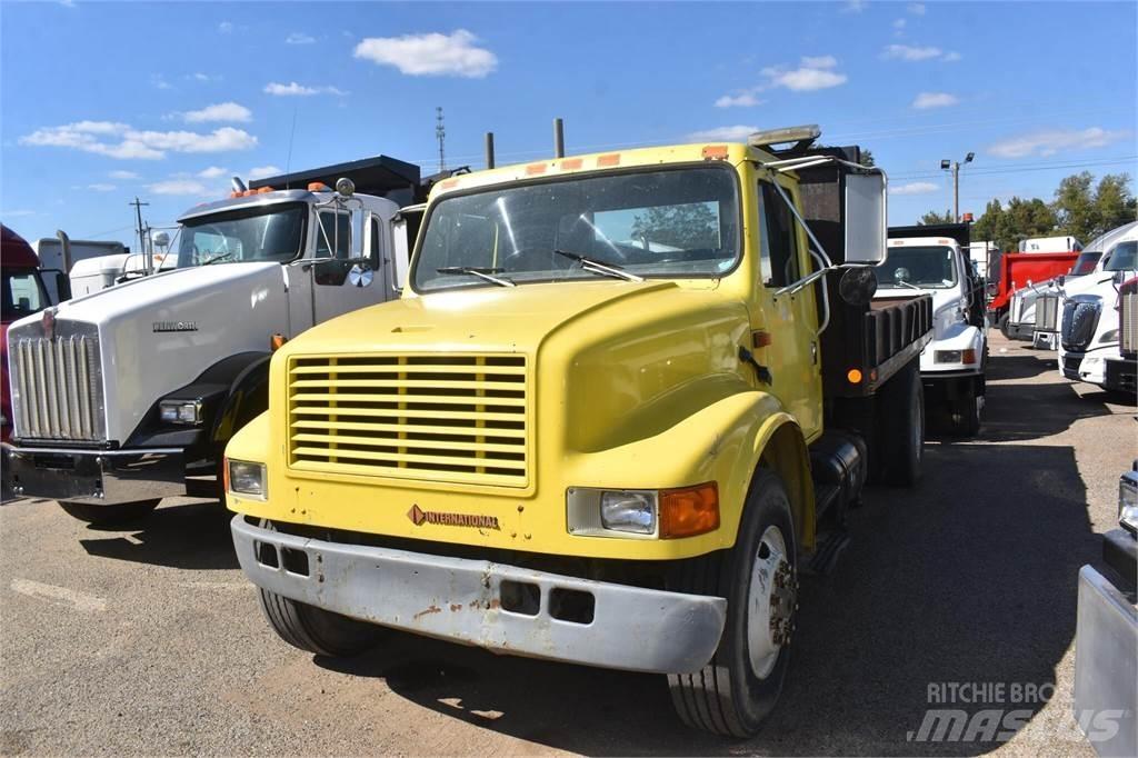 International 4900 Самосвал