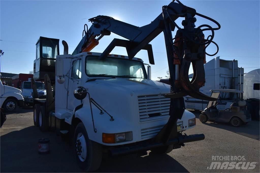 International 8200 Автокранове