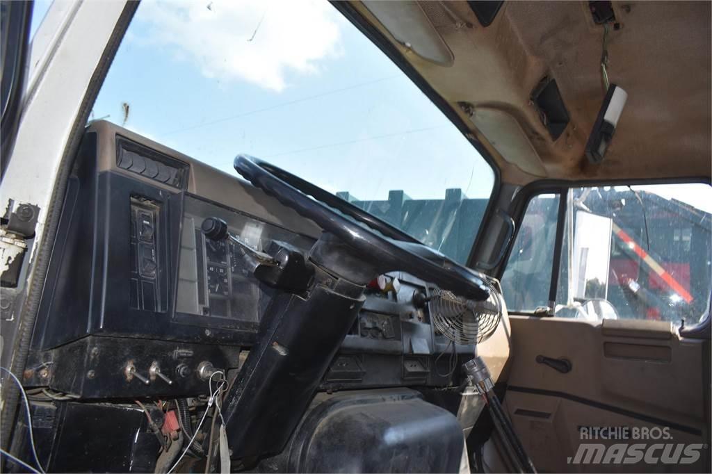 International 8200 Цистерна