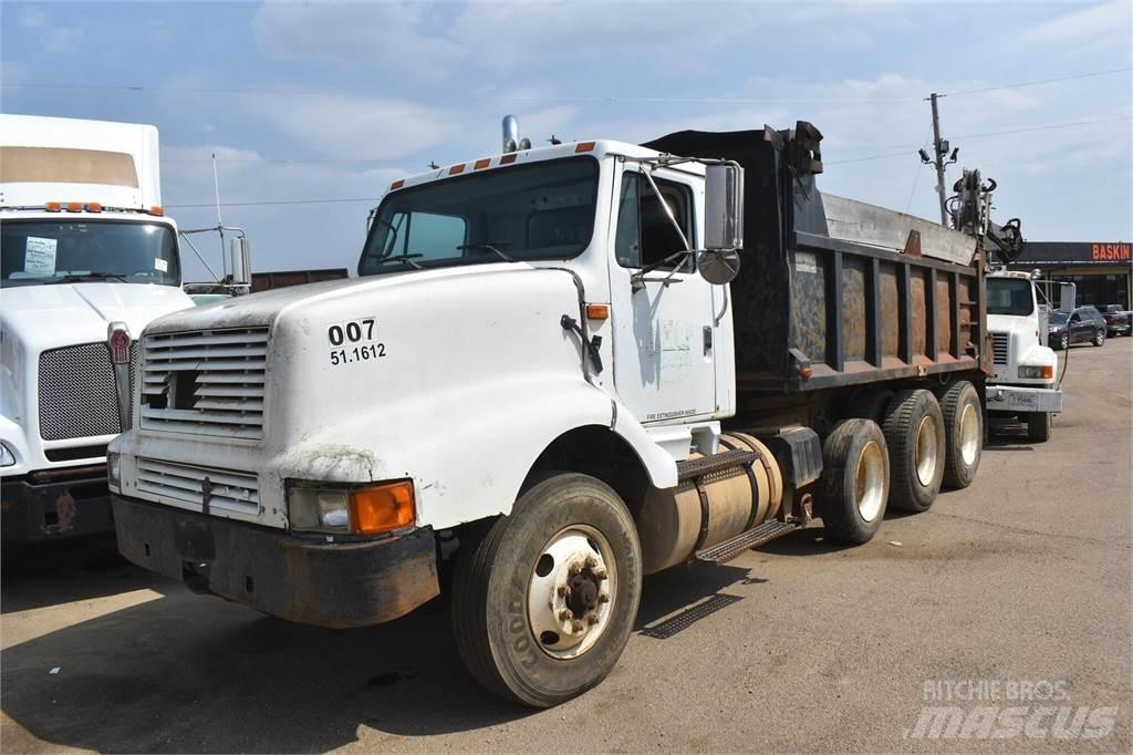 International 8200 Самосвал