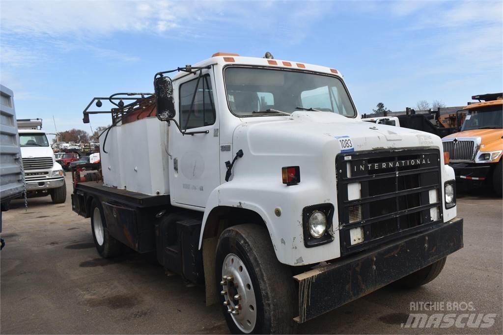 International S2300 Цистерна