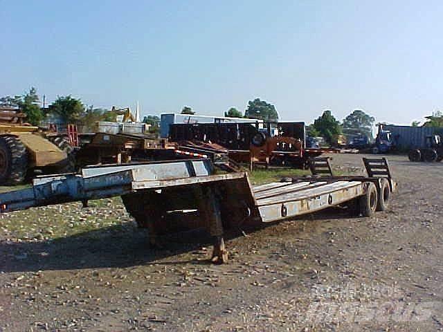 Interstate TRAILERS Нискотоварни полуремаркета
