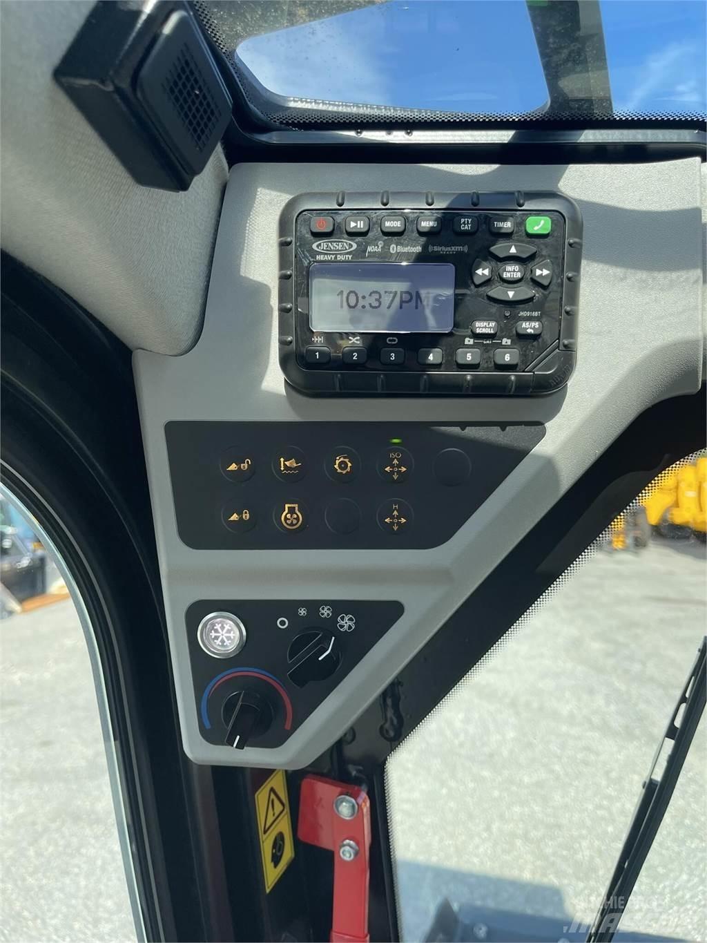 JCB 270 Мини товарачи
