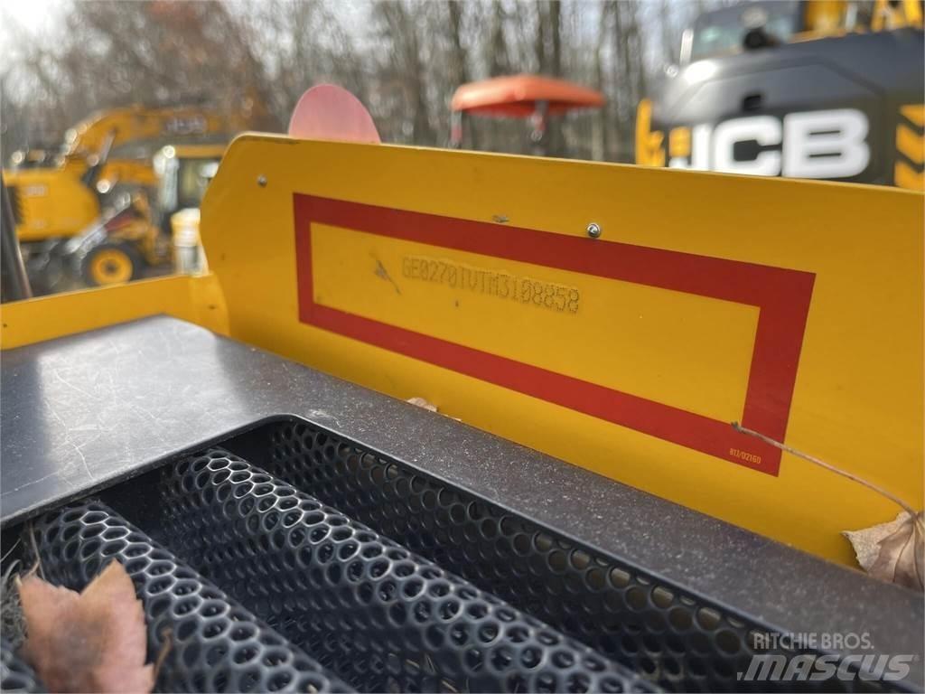 JCB 270T Мини товарачи
