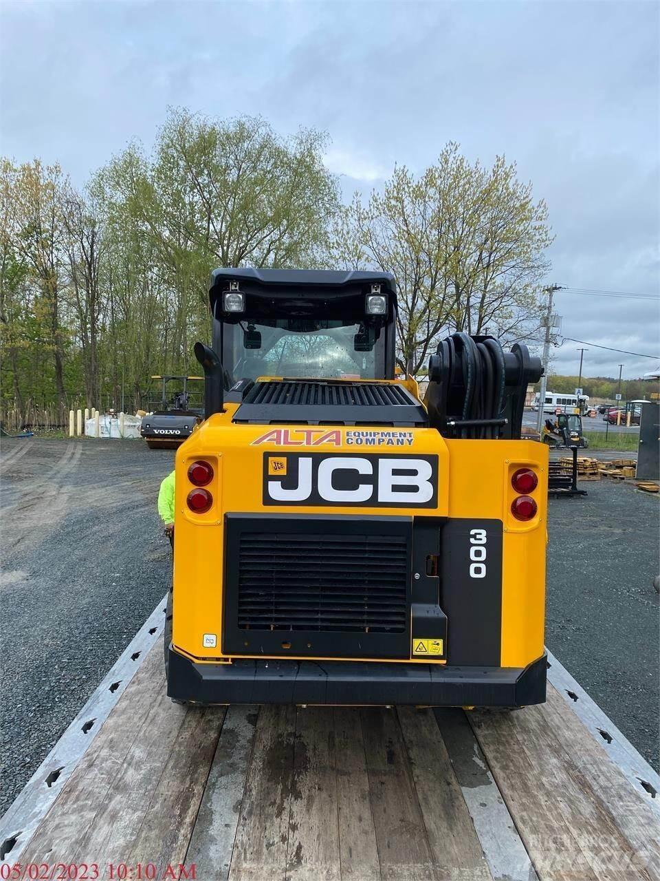 JCB 300 Мини товарачи

