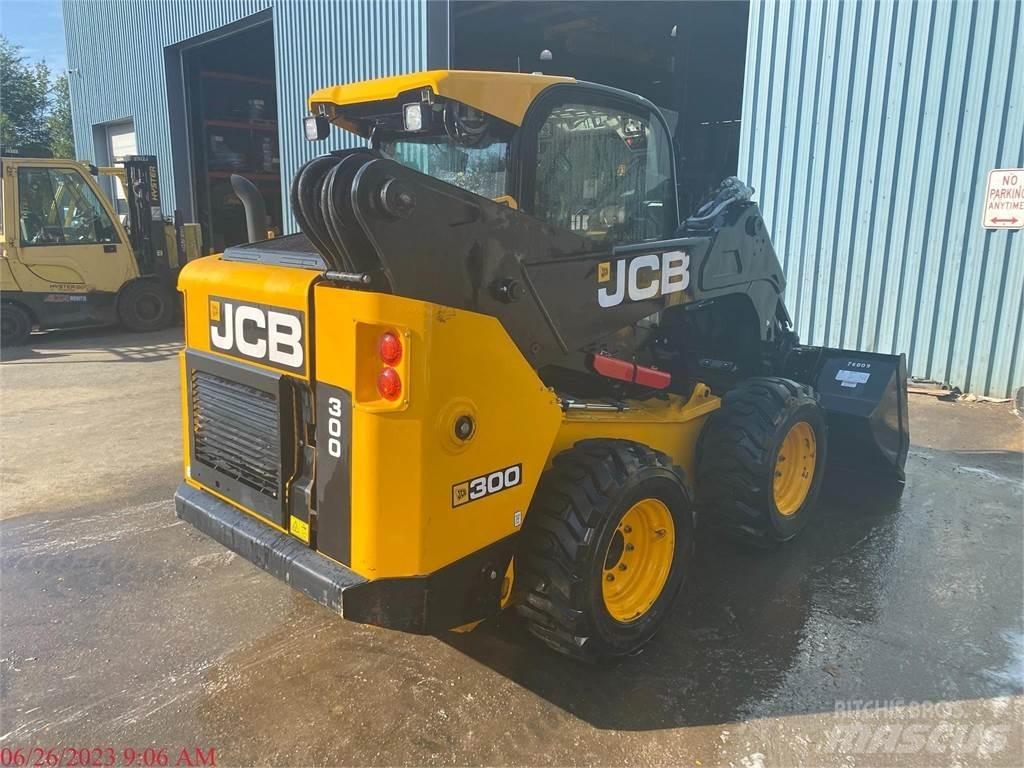 JCB 300 Мини товарачи
