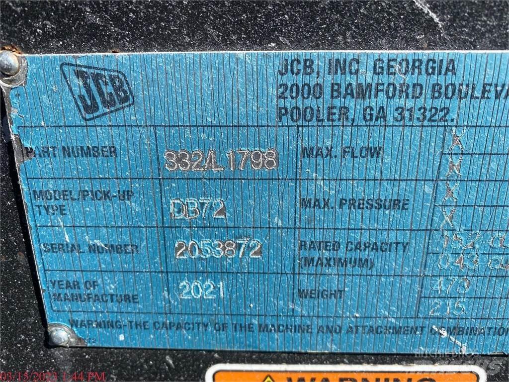 JCB 300 Мини товарачи
