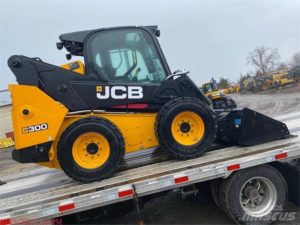 JCB 300 Мини товарачи
