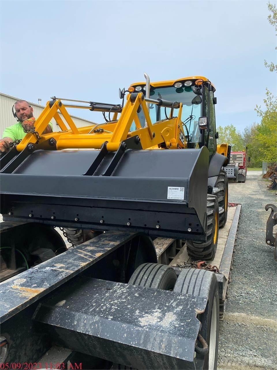 JCB 3CX14 Товарач със заден ексватор