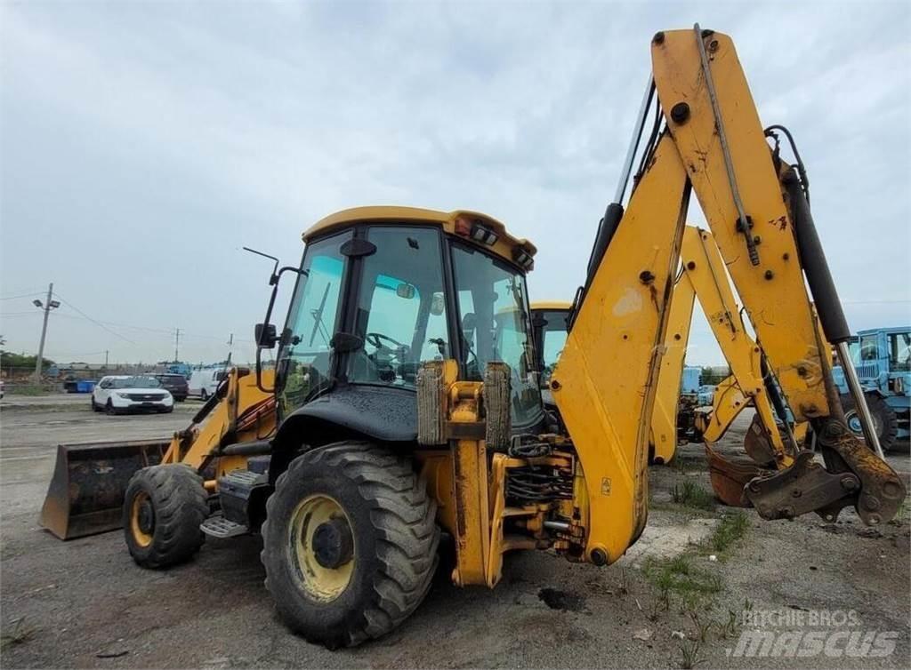 JCB 3CX17 Товарач със заден ексватор