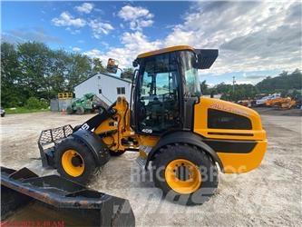JCB 409 Колесни товарачи