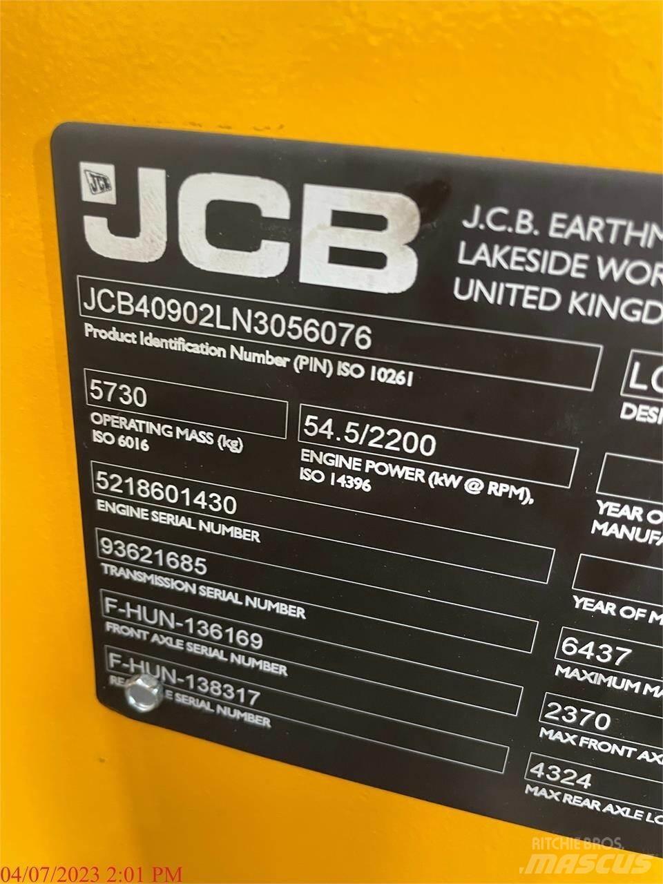 JCB 409 Колесни товарачи