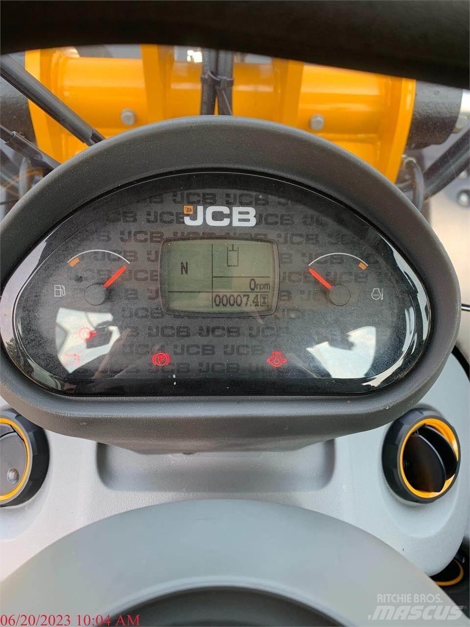 JCB 409 Колесни товарачи