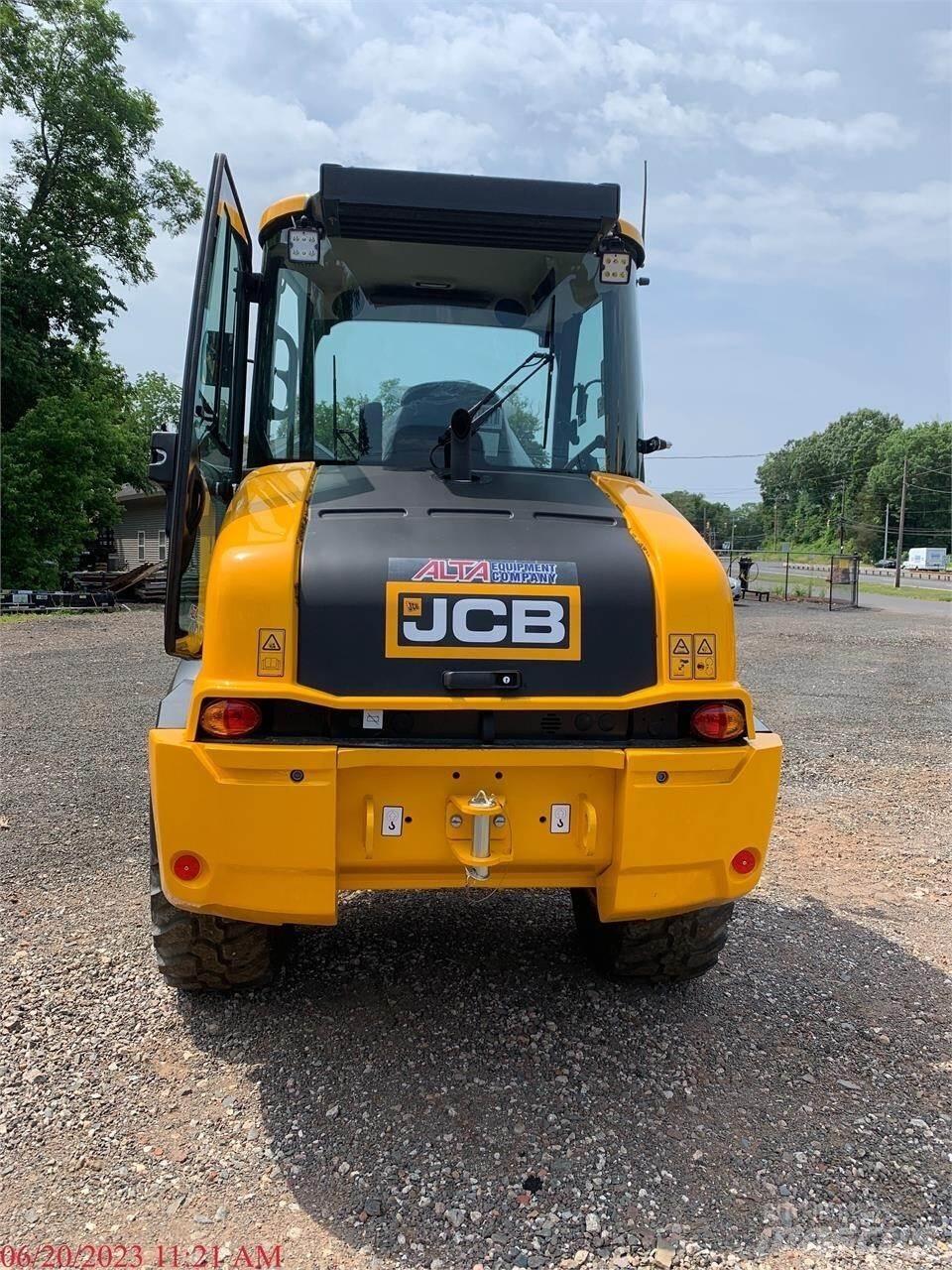 JCB 409 Колесни товарачи