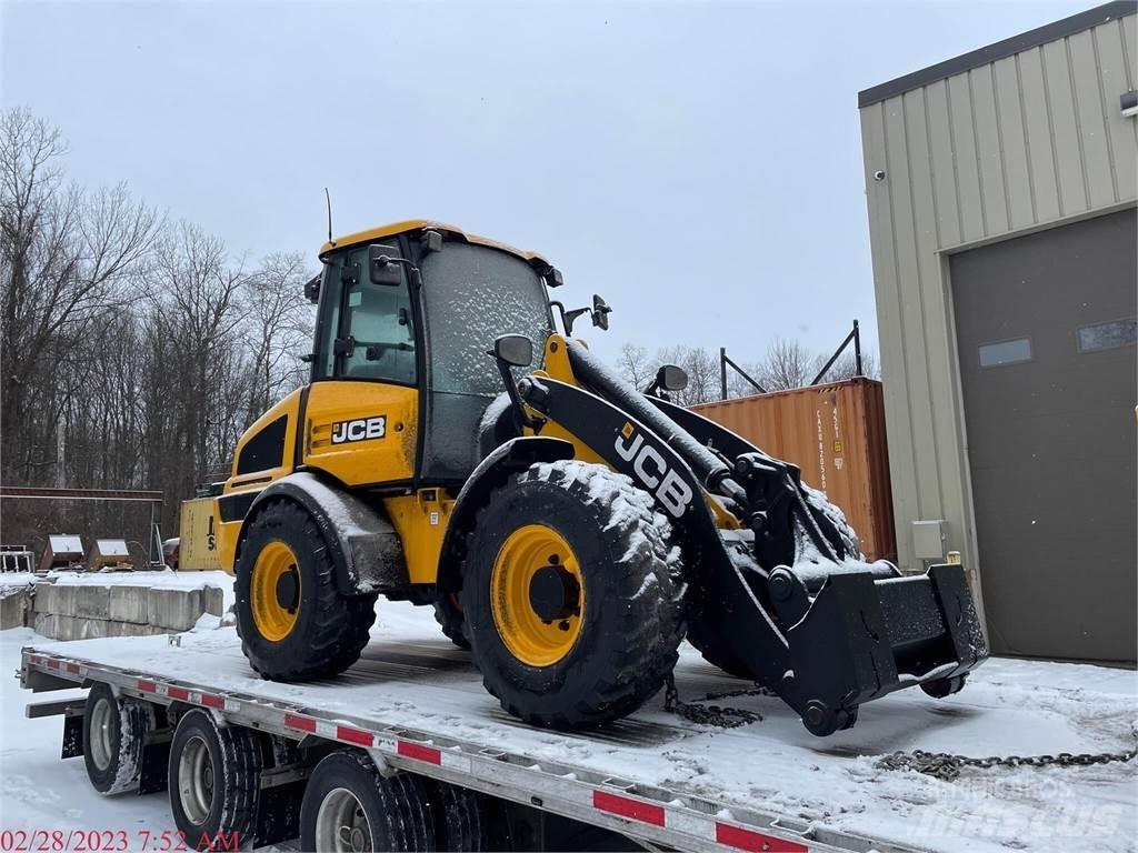 JCB 409 Колесни товарачи