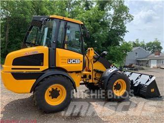 JCB 409 Колесни товарачи