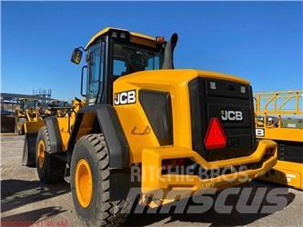 JCB 427 Колесни товарачи