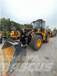 JCB 437ZX Колесни товарачи